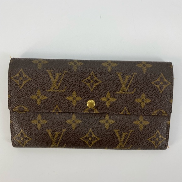 Louis Vuitton Handbags - Louis Vuitton Monogram Sara wallet